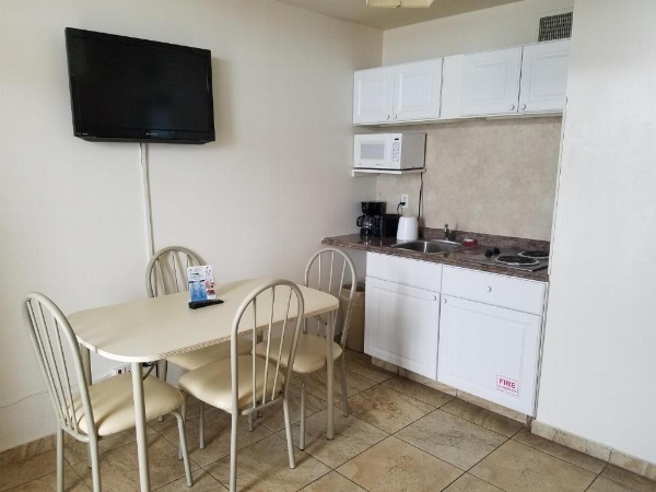 Beach Terrace Motor Inn image 15